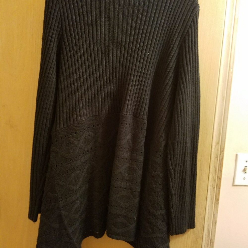 Sweater - Picture 2 of 3